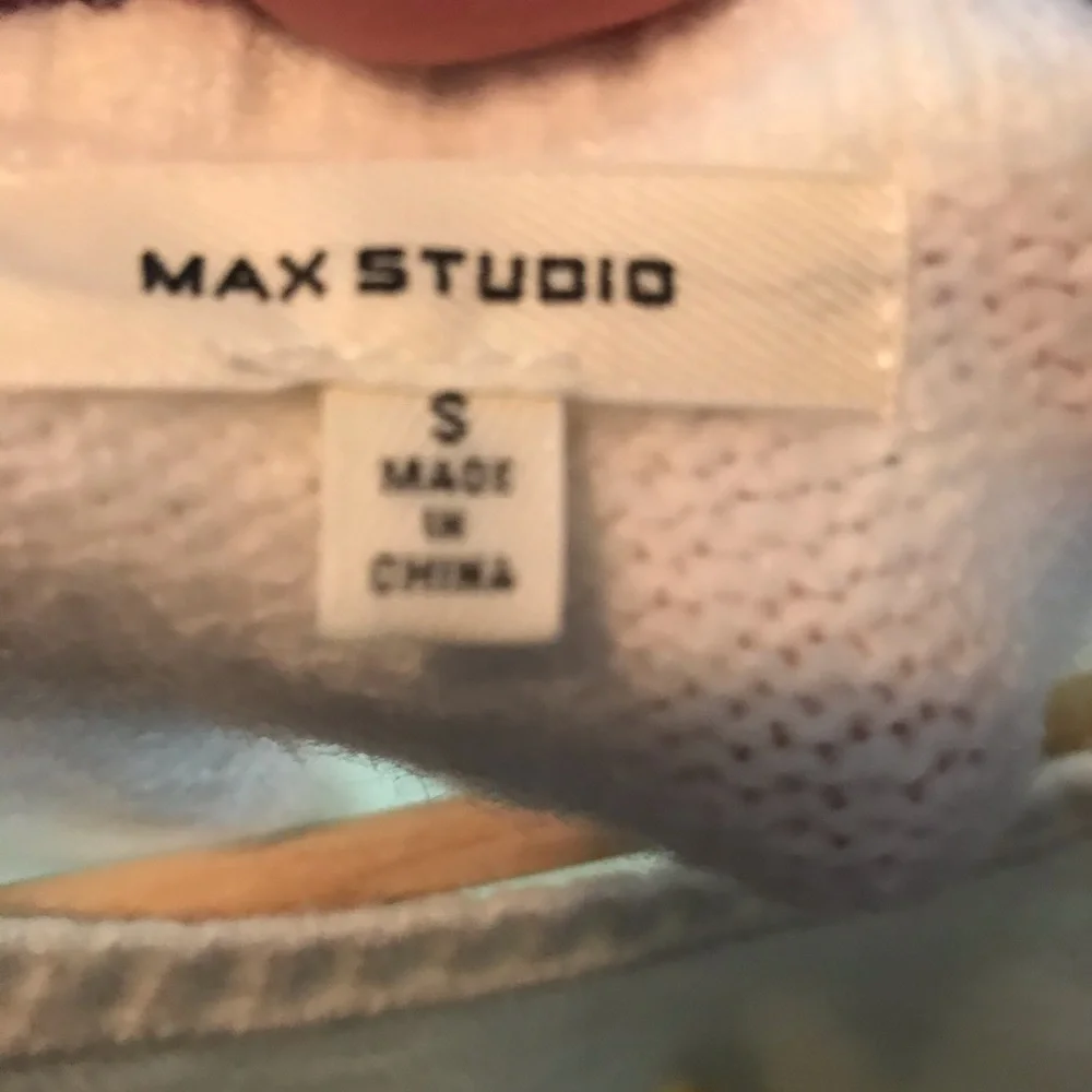 Max Studio ivory puff sleeve sweater - Picture 6 of 6